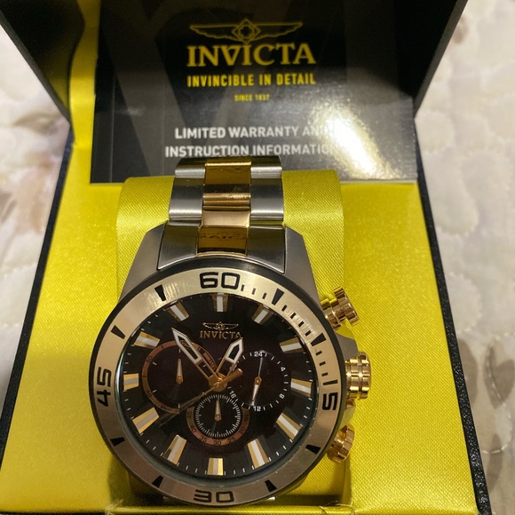 Watch for men invicta brand new in case